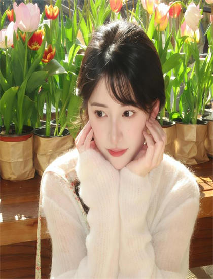 婚纱艺术电影-荡公乱妇HD中文字幕